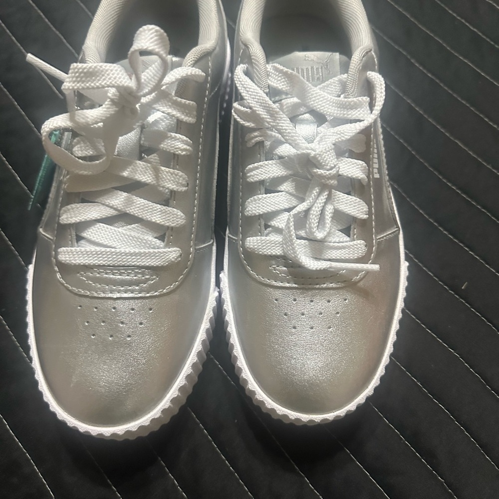 Puma Women’s Silver Carina Sneakers